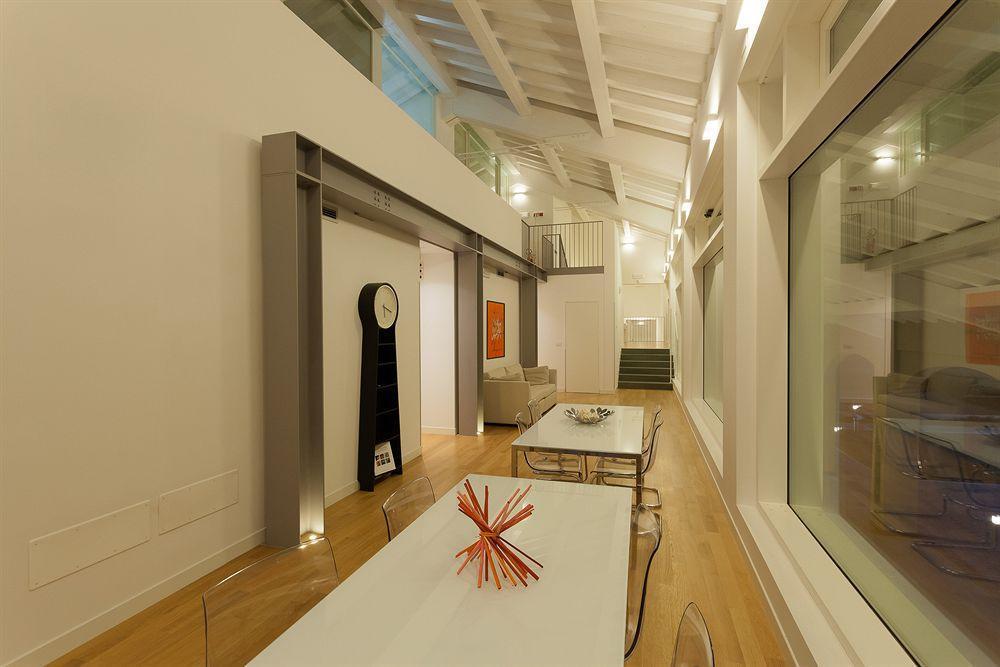Hotel Forlanini 52 Parma Kültér fotó