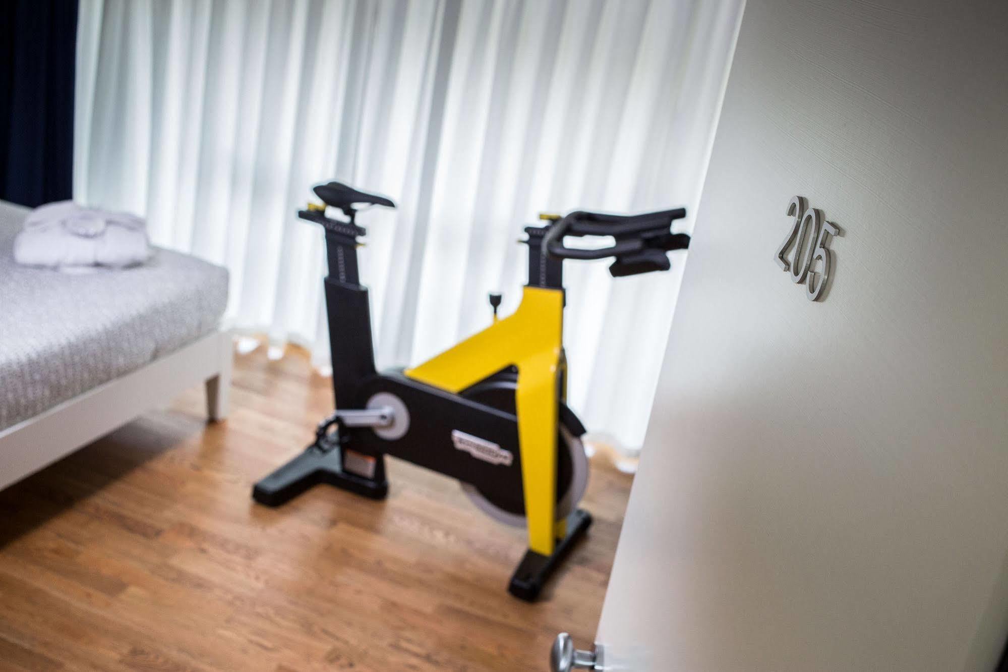 Hotel Forlanini 52 Parma Kültér fotó